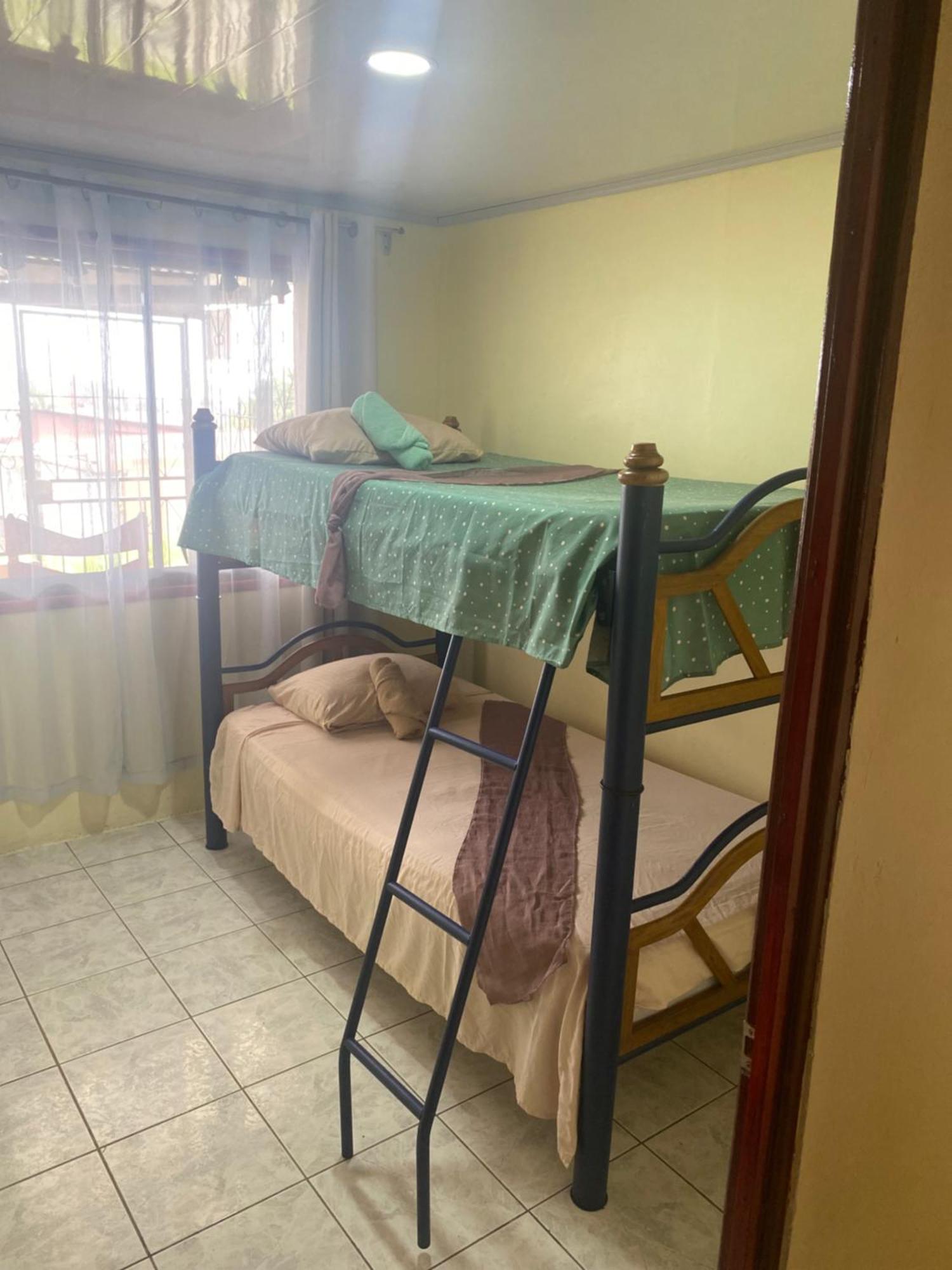 Hostel Casa Marina Puerto Limon Zewnętrze zdjęcie