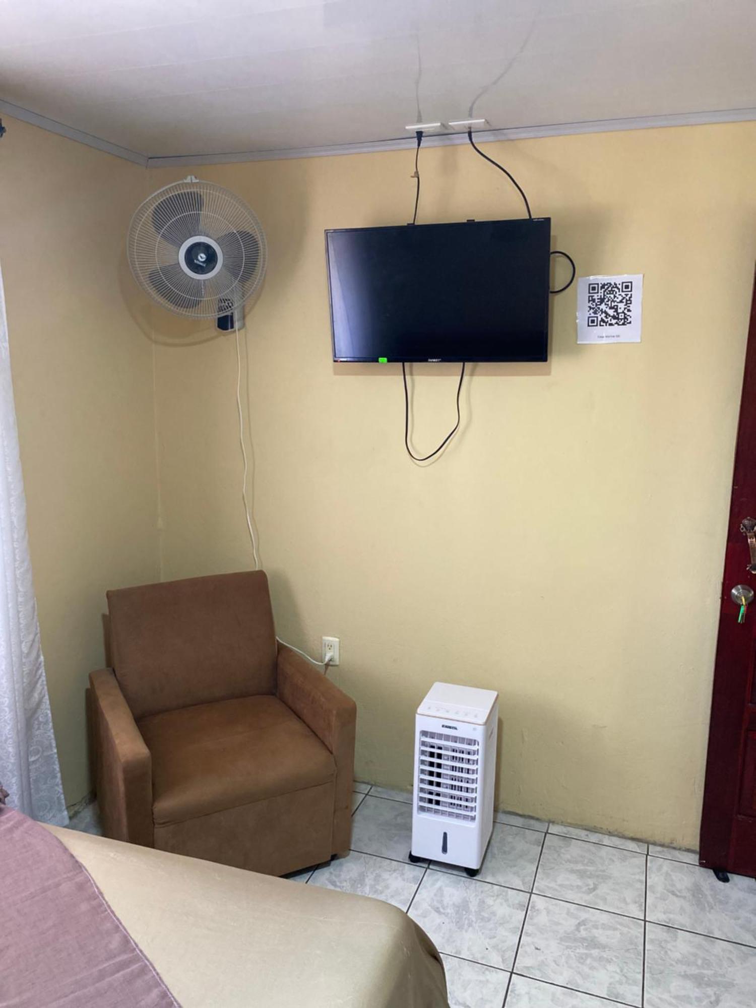 Hostel Casa Marina Puerto Limon Zewnętrze zdjęcie